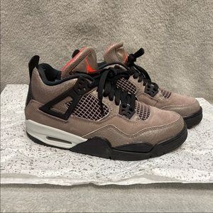 Air Jordan 4 Taupe Haze GS Sneakers Size 5.5